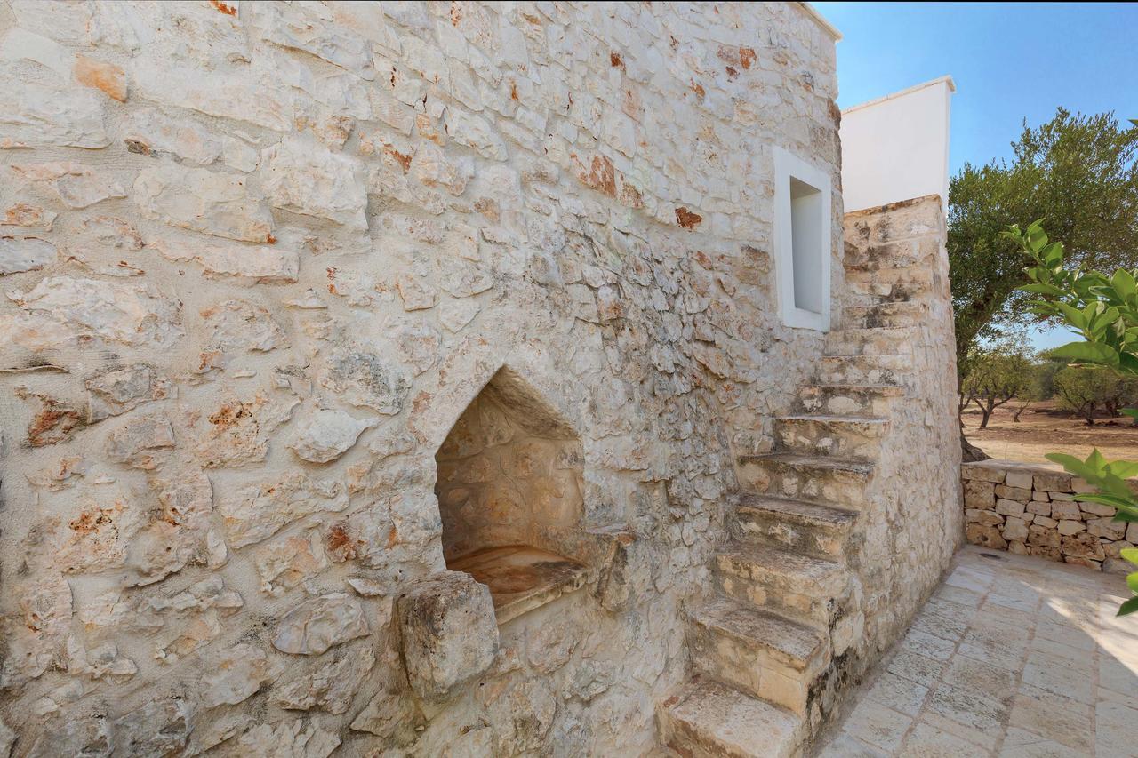 Casale Con Cipresso Villa Ostuni Luaran gambar