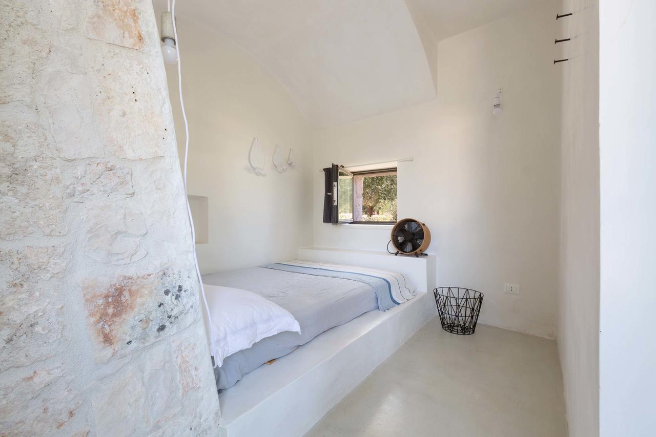 Casale Con Cipresso Villa Ostuni Luaran gambar