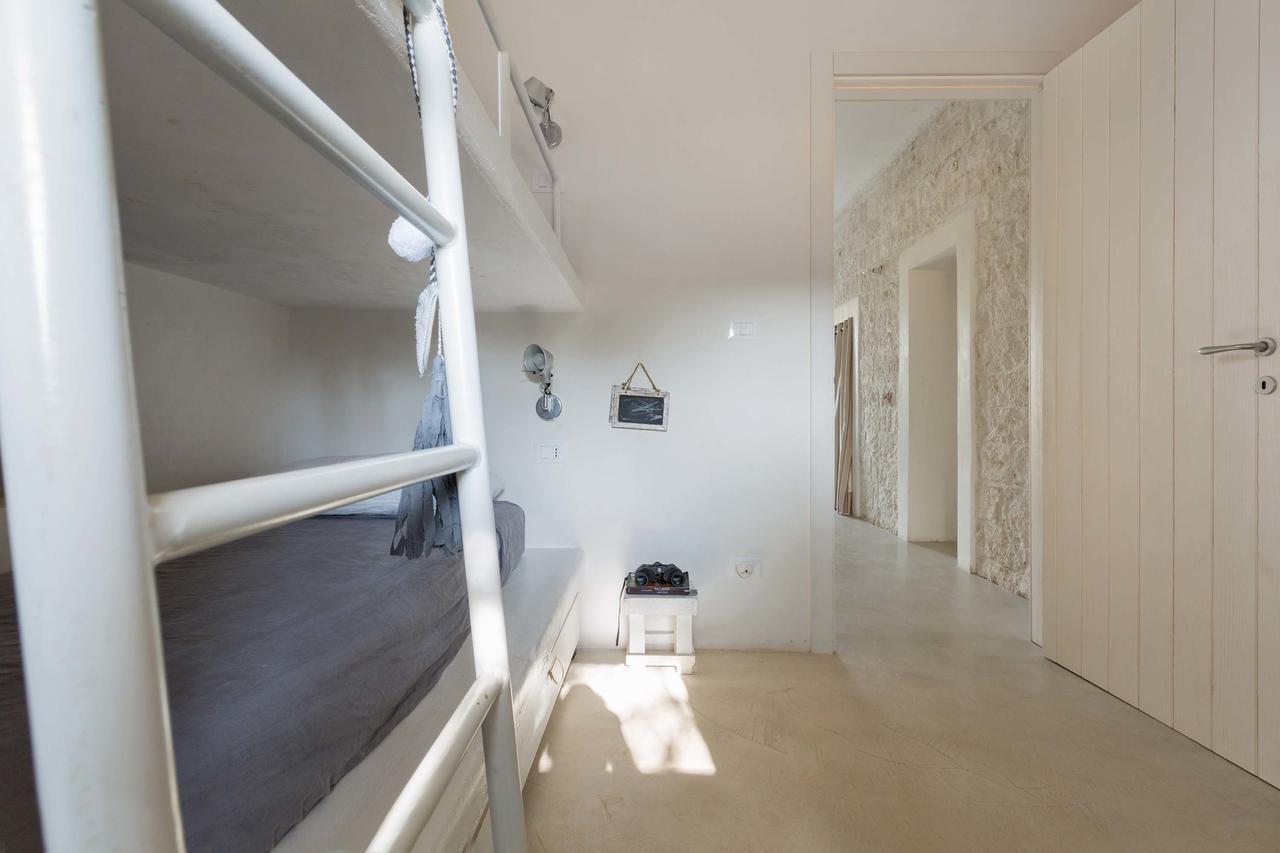 Casale Con Cipresso Villa Ostuni Luaran gambar