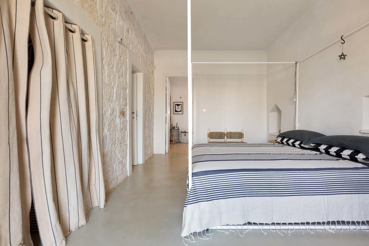 Casale Con Cipresso Villa Ostuni Luaran gambar