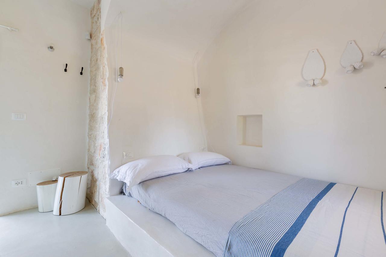 Casale Con Cipresso Villa Ostuni Luaran gambar