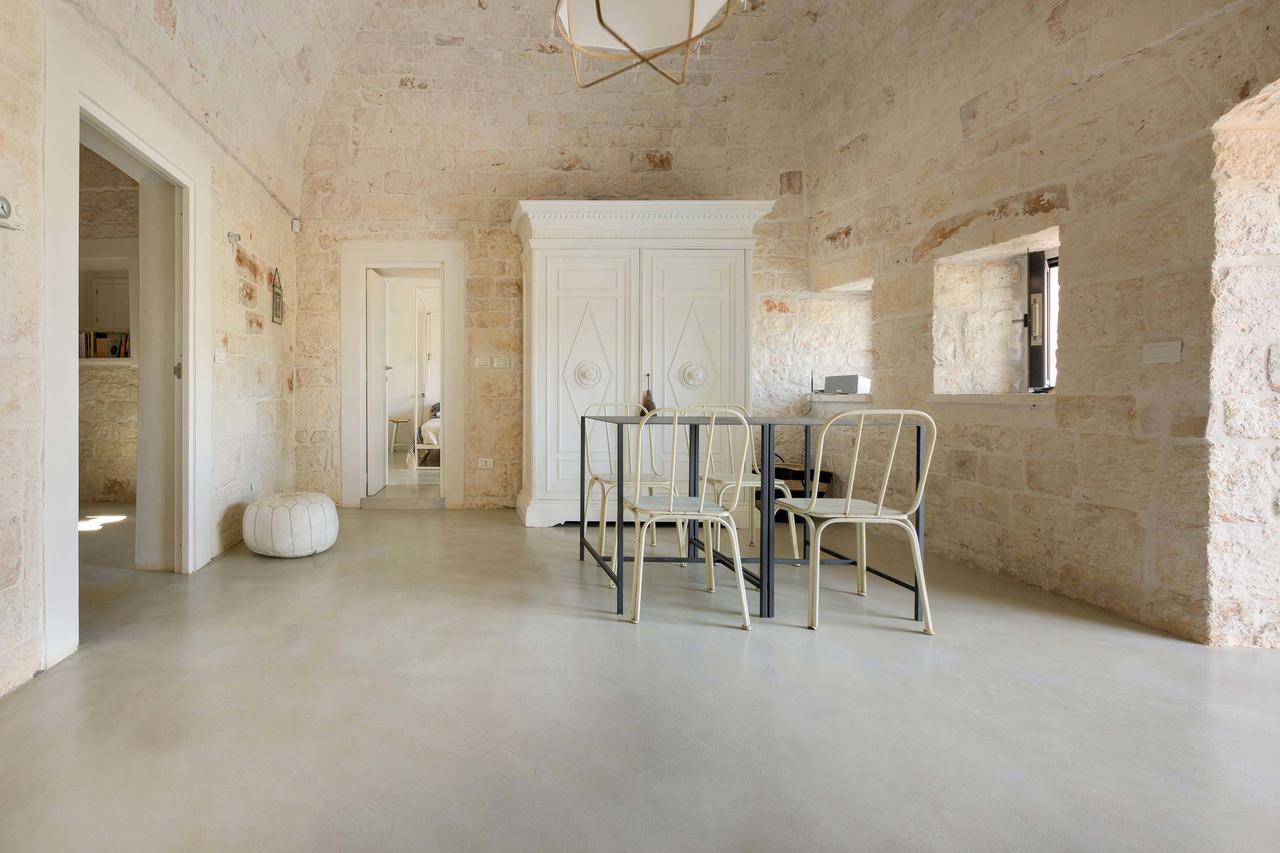 Casale Con Cipresso Villa Ostuni Luaran gambar
