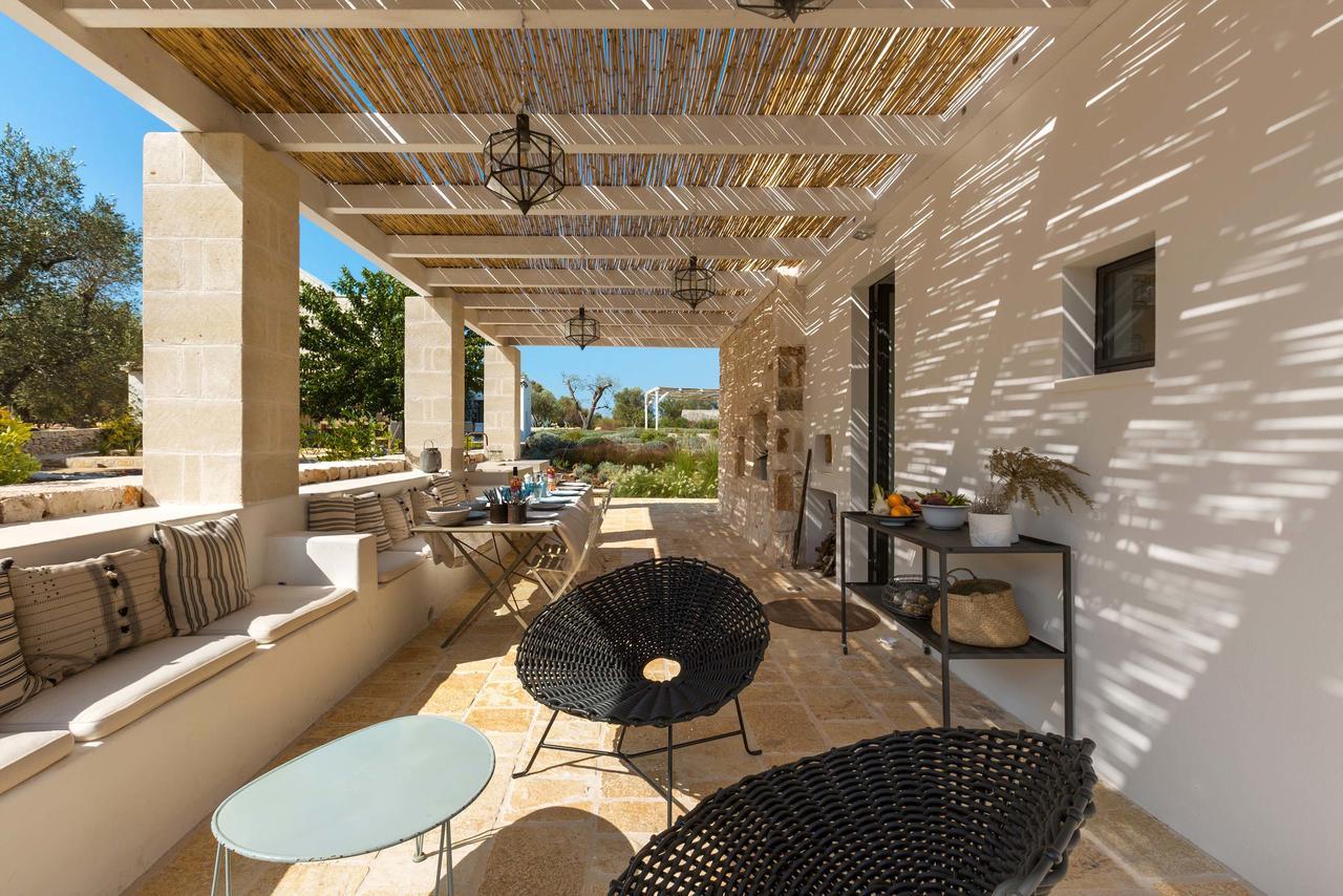Casale Con Cipresso Villa Ostuni Luaran gambar