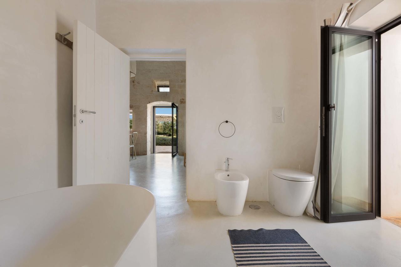 Casale Con Cipresso Villa Ostuni Luaran gambar